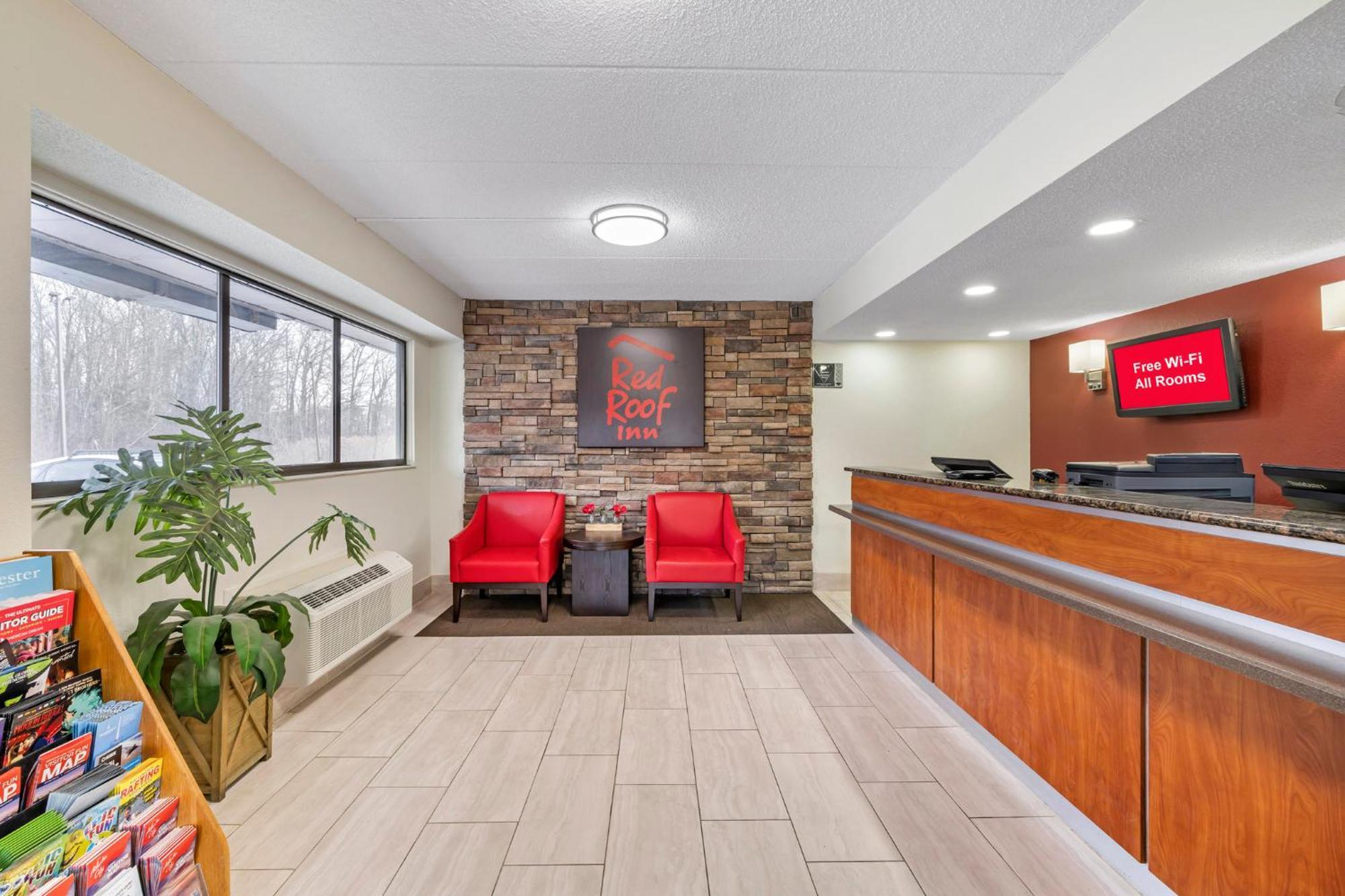 Red Roof Inn Парсипани Екстериор снимка