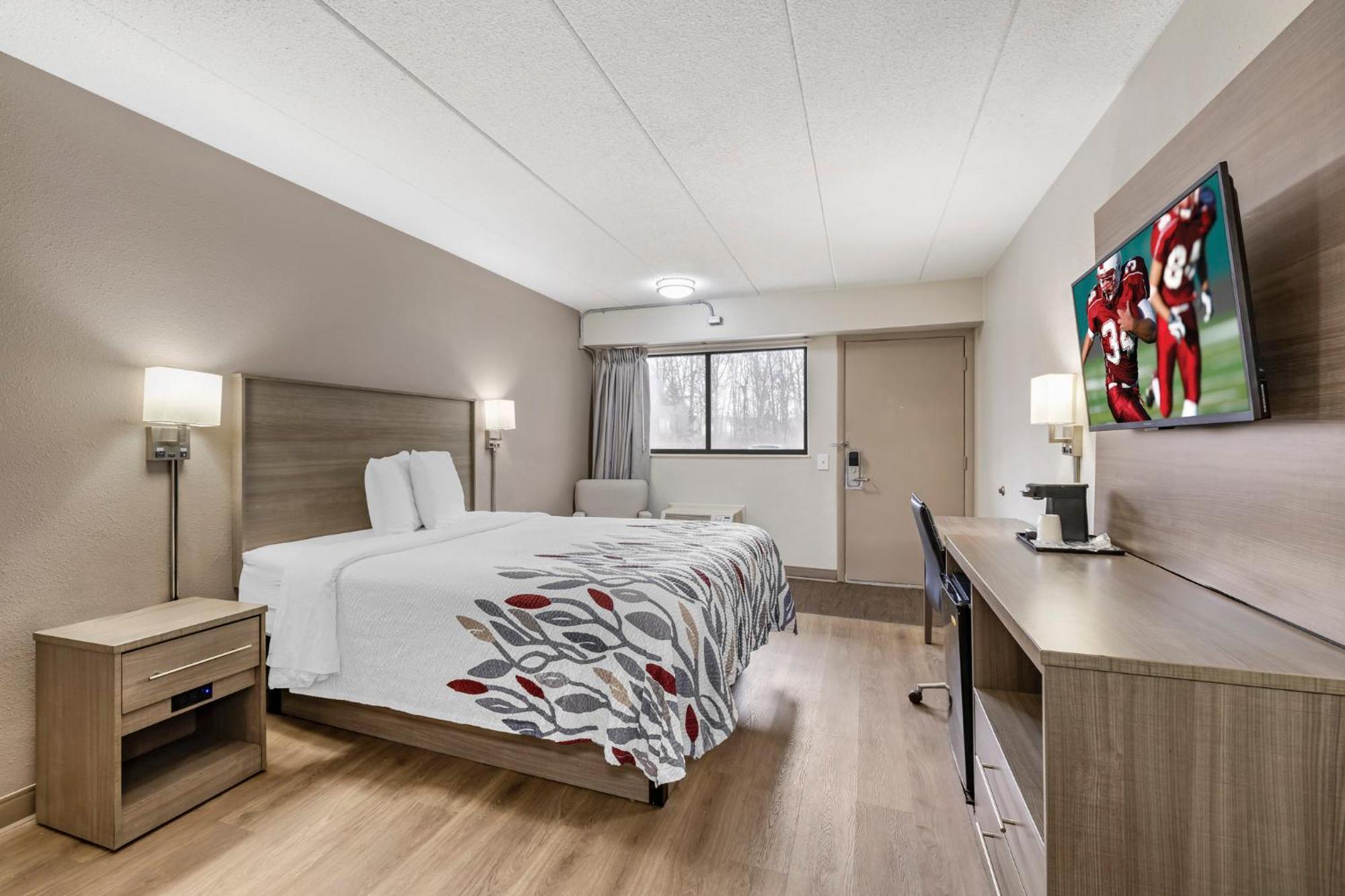 Red Roof Inn Парсипани Екстериор снимка