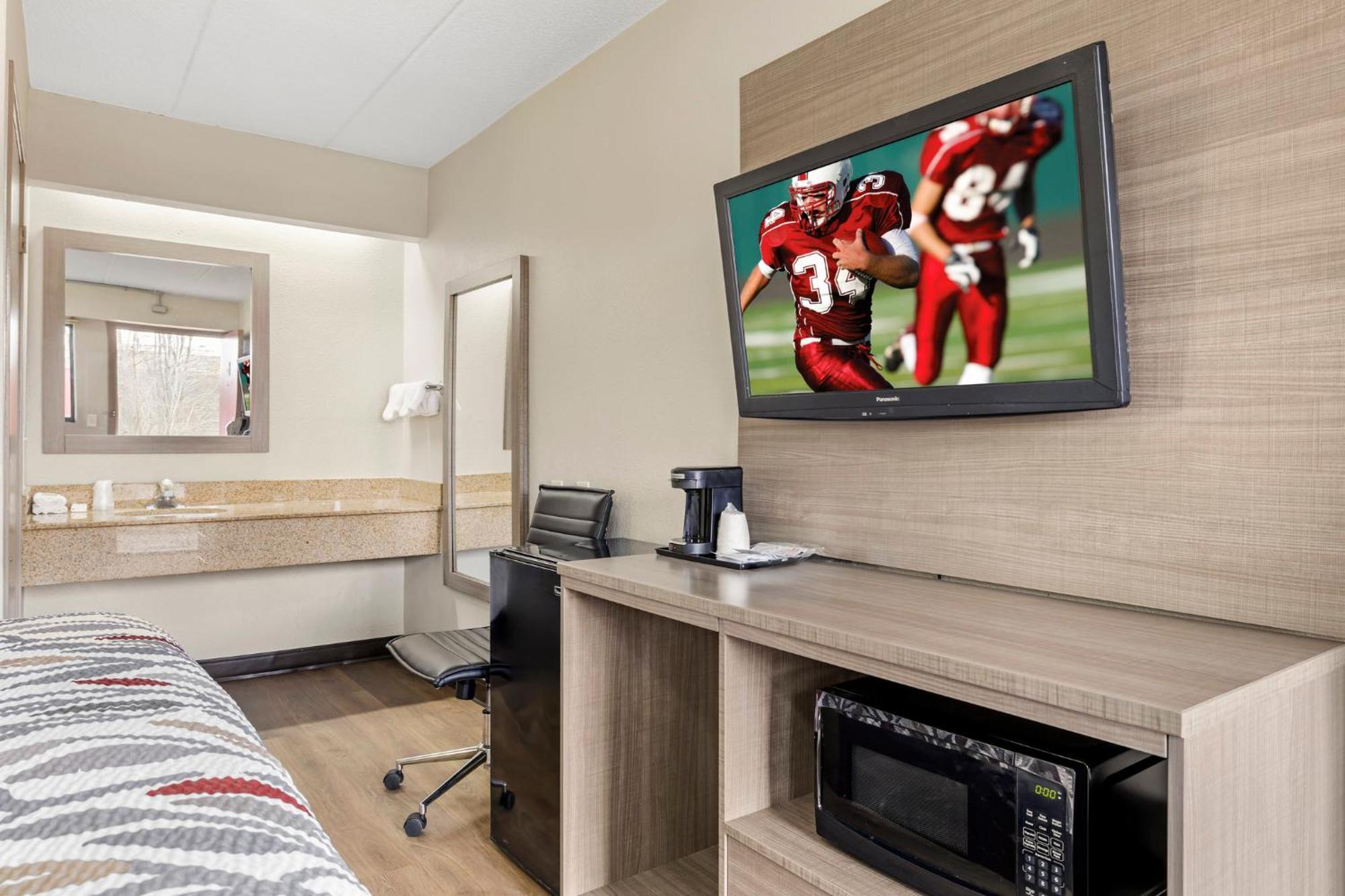 Red Roof Inn Парсипани Екстериор снимка