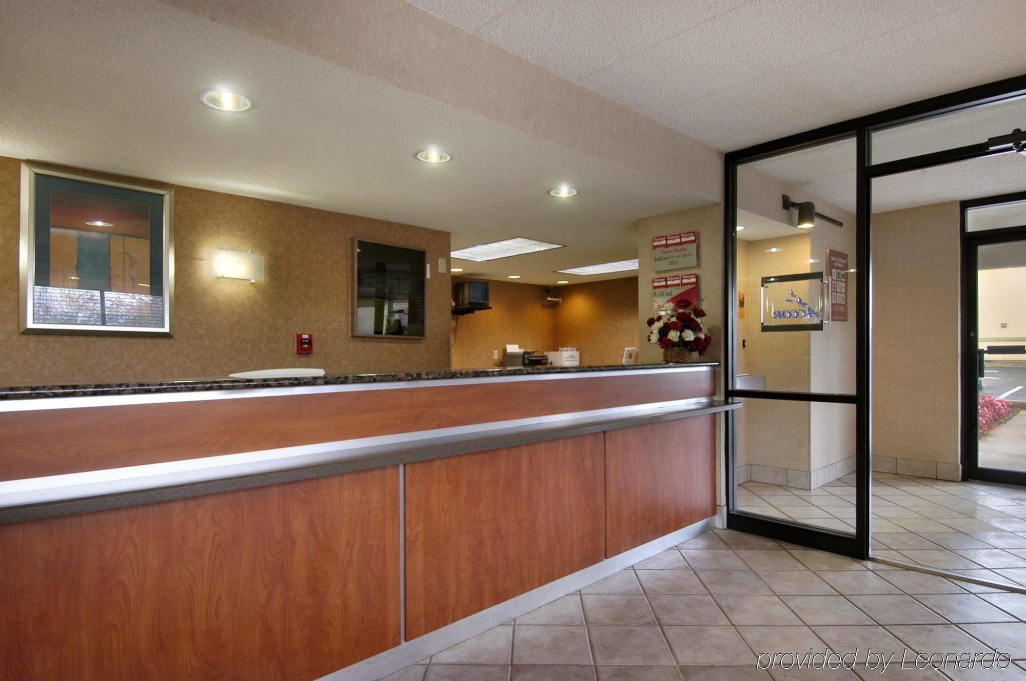 Red Roof Inn Парсипани Екстериор снимка